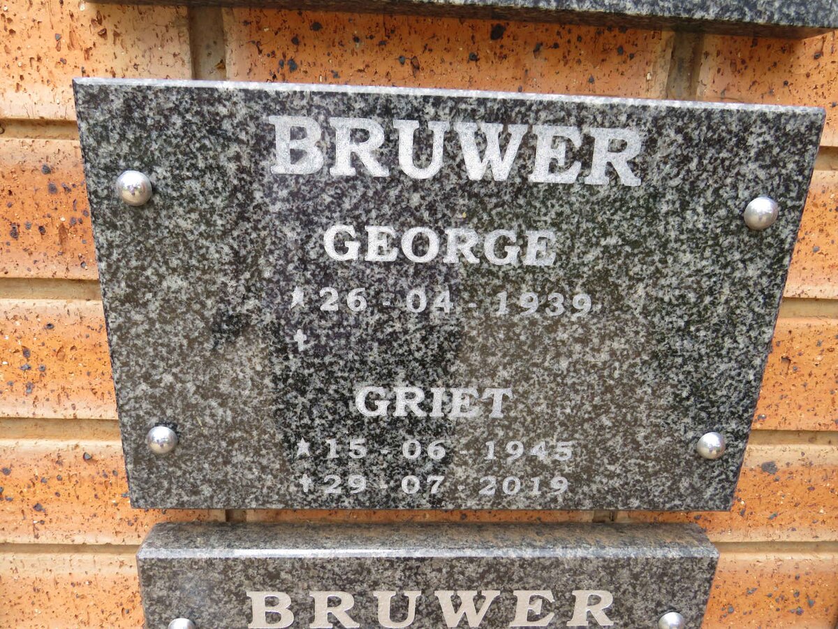 BRUWER George 1939- & Griet 1945-2019