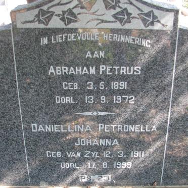MARAIS Abraham Petrus 1891-1972 &amp; Daniellina Petronella Johanna VAN ZYL 1911-1999