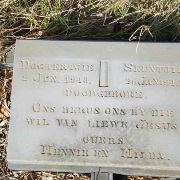 RENSBURG Dogtertjie, Janse van 1943-1943 :: JANSE VAN RENSBURG Seuntjie 1946-1946