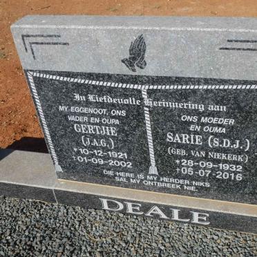 DEALE J.A.G. 1921-2002 &amp; S.D.J. VAN NIEKERK 1932-2016