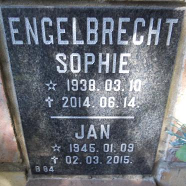 ENGELBRECHT Jan 1945-2015 &amp; Sophie 1938-2014