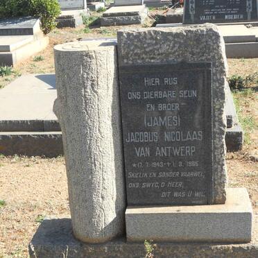 A - Surnames :: Vanne - A