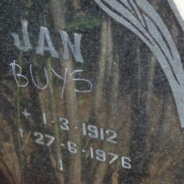 BUYS Jan 1912-1976 &amp; Chrissie BOOYENS 1910-1976 