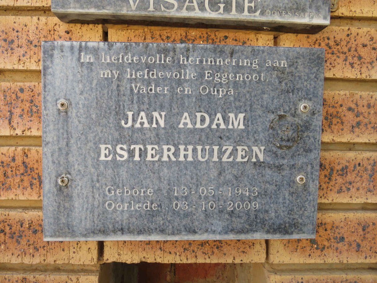 ESTERHUIZEN Jan Adam 1943-2009