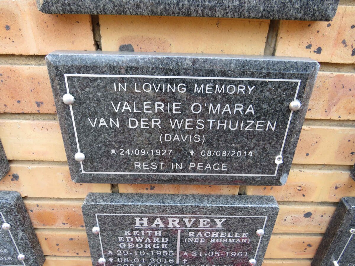 WESTHUIZEN Valerie O'Mara, van der nee DAVIS 1927-2014