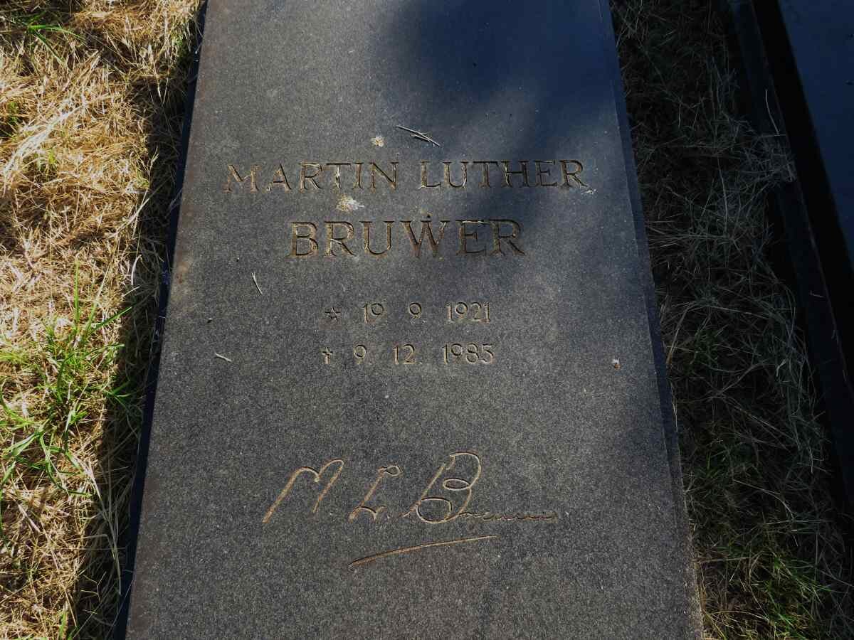 BRUWER Martin Luther 1921-1985