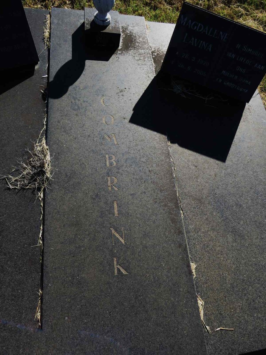 COMBRINK Ignatius Leopoldus 1912-1987 & Magdalene Lavina 1920-2005_1