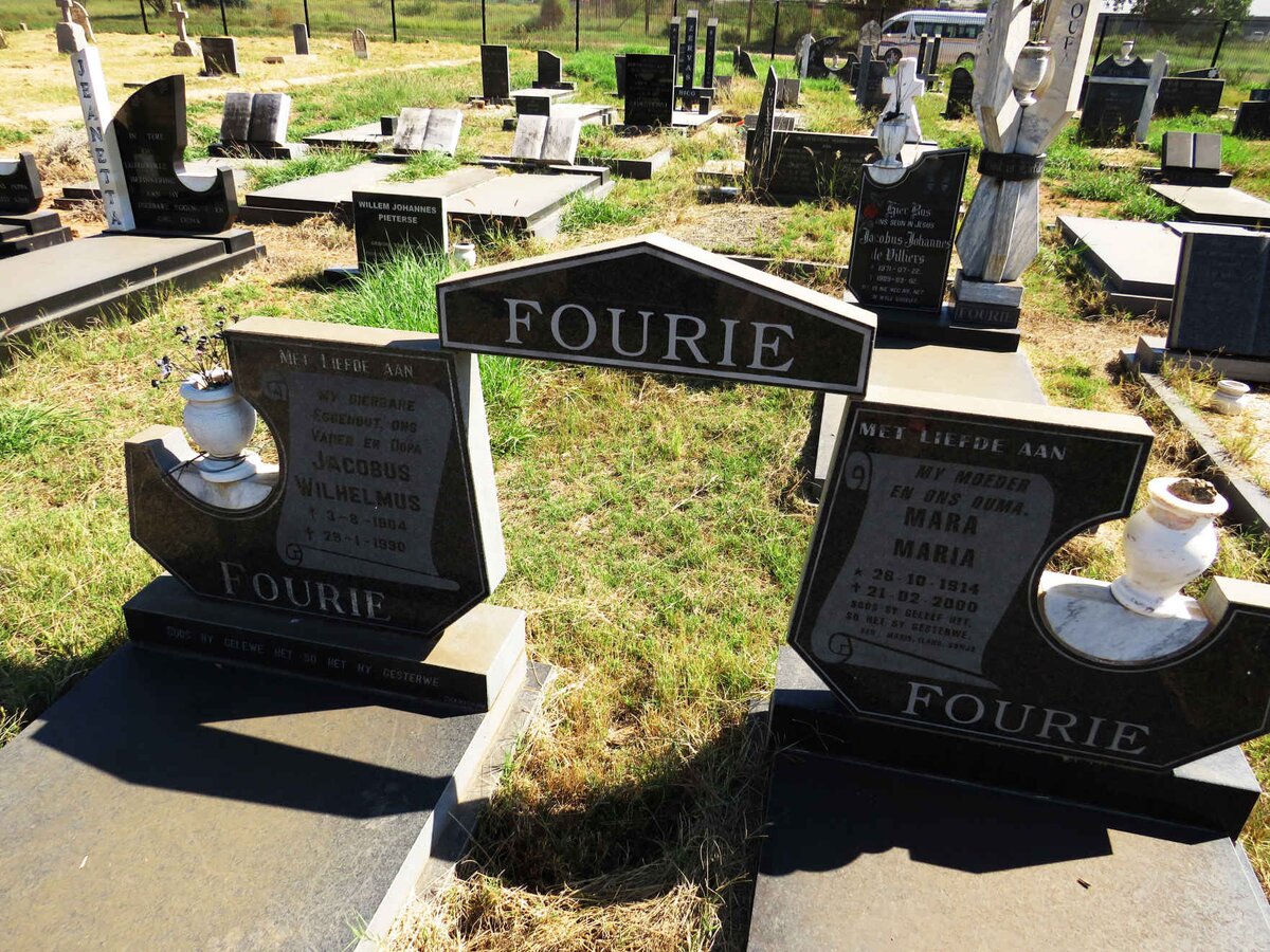 FOURIE Jacobus Wilhelmus 1904-1990 & Mara Maria 1914-2000