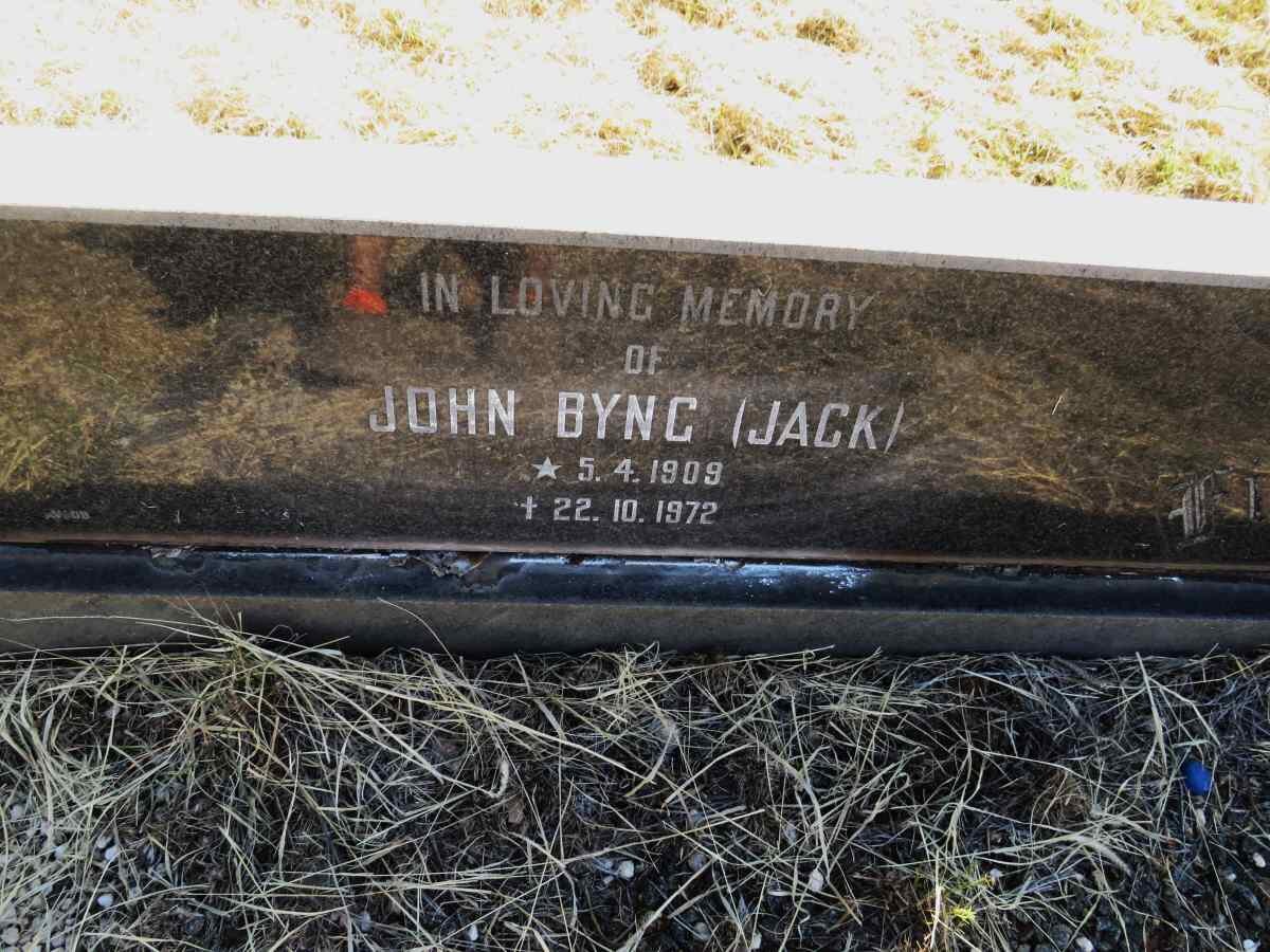 FIELDING John Byng 1909-1972 & Willemina Sofia MINNIE 1911-1990_2