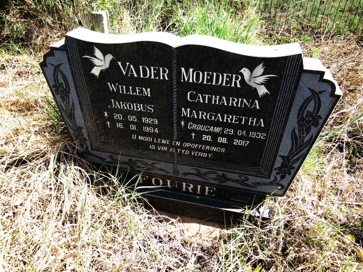 FOURIE Willem Jakobus 1929-1994 & Catharina Margaretha CROUCAMP 1932-2017