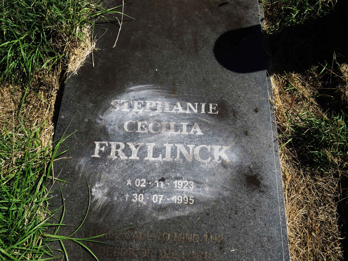 FRYLINCK Stephanie Cecilia 1923-1995
