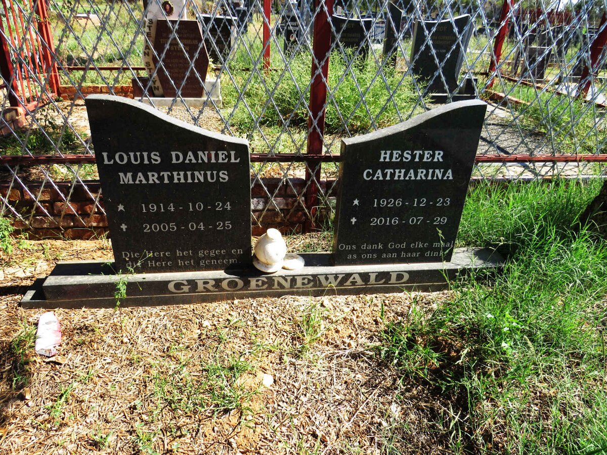 GROENEWALD Louis Daniel Marthinus 1914-2005 & Hester Catharina 1926-2016