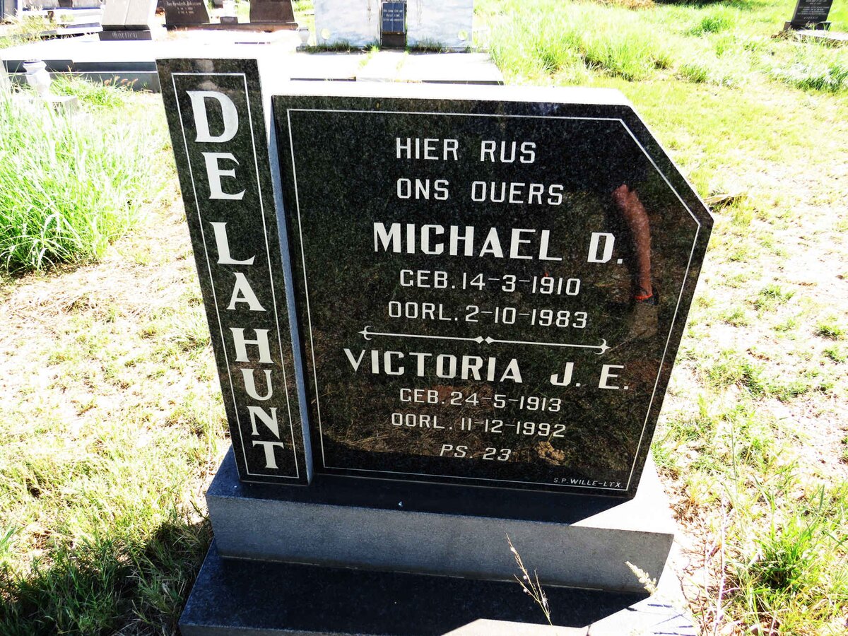 HUNT Michael D., de la 1910-1983 & Victoria J.E. 1913-1992