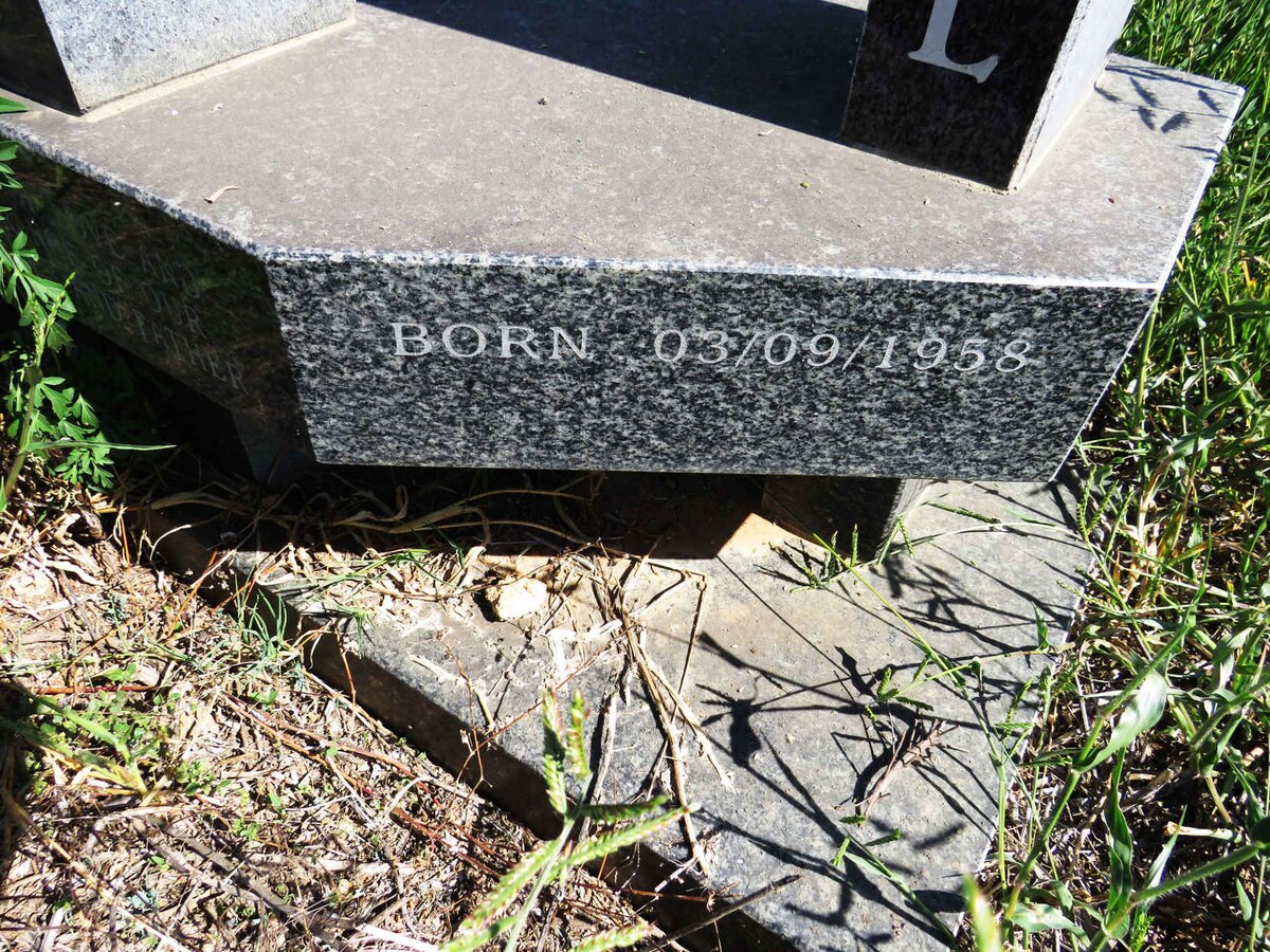 VERWEY Martin Athur 1955-2004 & Elaine Muriel 1958-_3