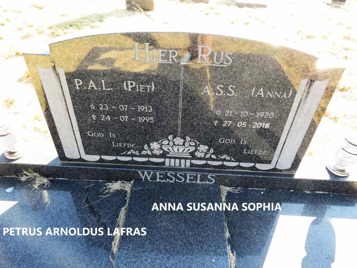 WESSELS Petrus Arnoldus Lafras 1913-1995 & Anna Susanna Sophia 1920-2018