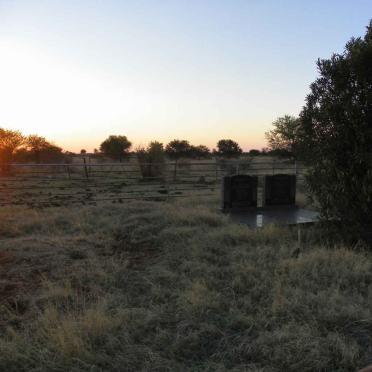 North West, VRYBURG district, OReillys Fontein 686, O'Reillysfontein, farm cemetery