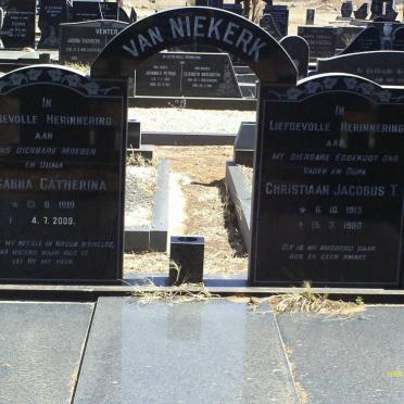 NIEKERK Christiaan Jacobus T. 1913-1980 &amp; Susanna Catherina 1919-2009