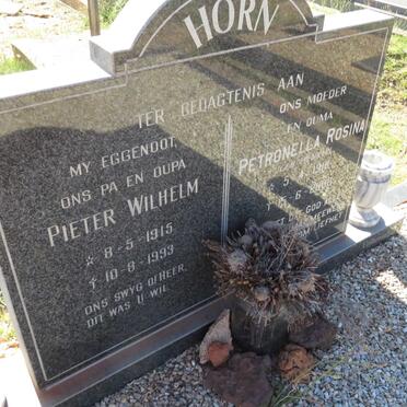 HORN Pieter Wilhelm 1915-1993 &amp; Petronella Rosina PIENAAR 1918-2006