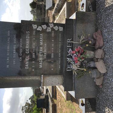 JAGER Daniel Gerhardus, de 1914-1962 &amp; Magrietha Maria BOTHA 1918-1980