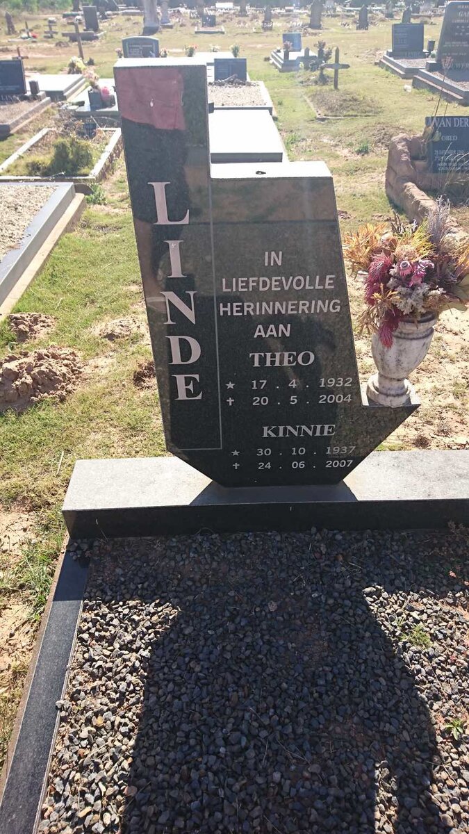 LINDE Theo 1932-2004 &amp; Kinnie 1937-2007