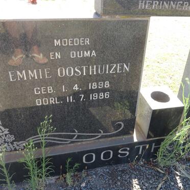 OOSTHUIZEN Tom 1895-1971 &amp; Emmie 1898-1986
