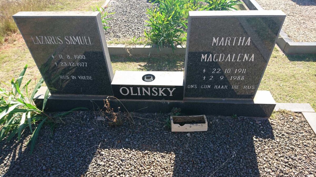 OLINSKY Lazarus Samuel 1900-1977 &amp; Martha Magdalena 1911-1988