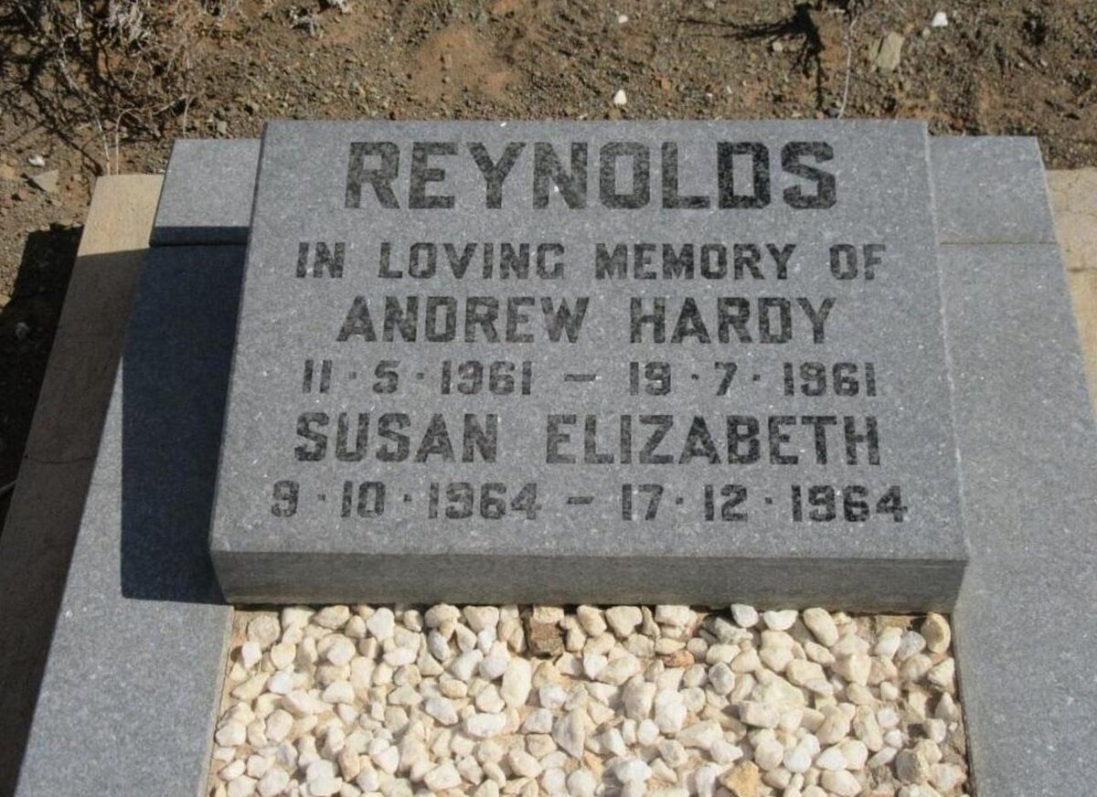 REYNOLDS Andrew Hardy 1961-1961 :: REYNOLDS Susan Elizabeth 1964-1964