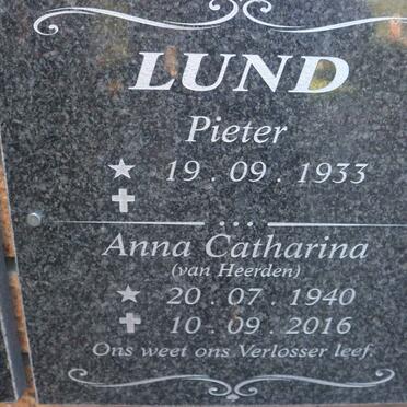 LUND Pieter 1933- &amp; Anna Catharina VAN HEERDEN 1940-2016
