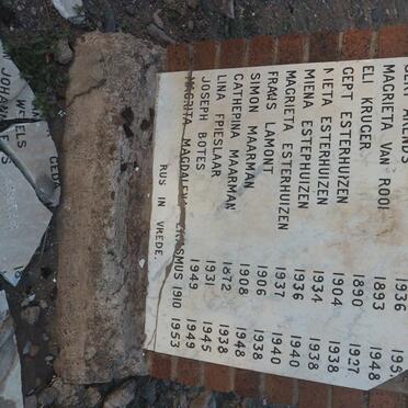 6. Gedenksteen / Memorial stone