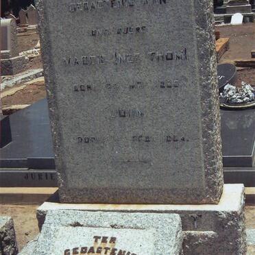 RIET John, v.d. -1954 &amp; Maggie THOM -1935