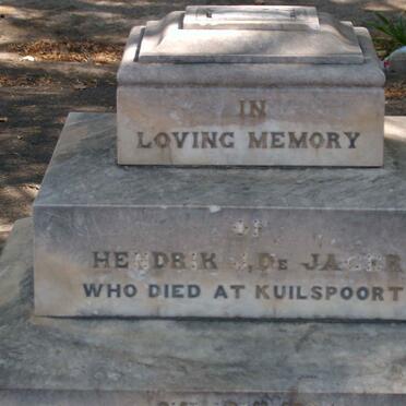 VILLIERS Daniel Gabriel, de -1899 &amp; Elizabeth Maria -1910