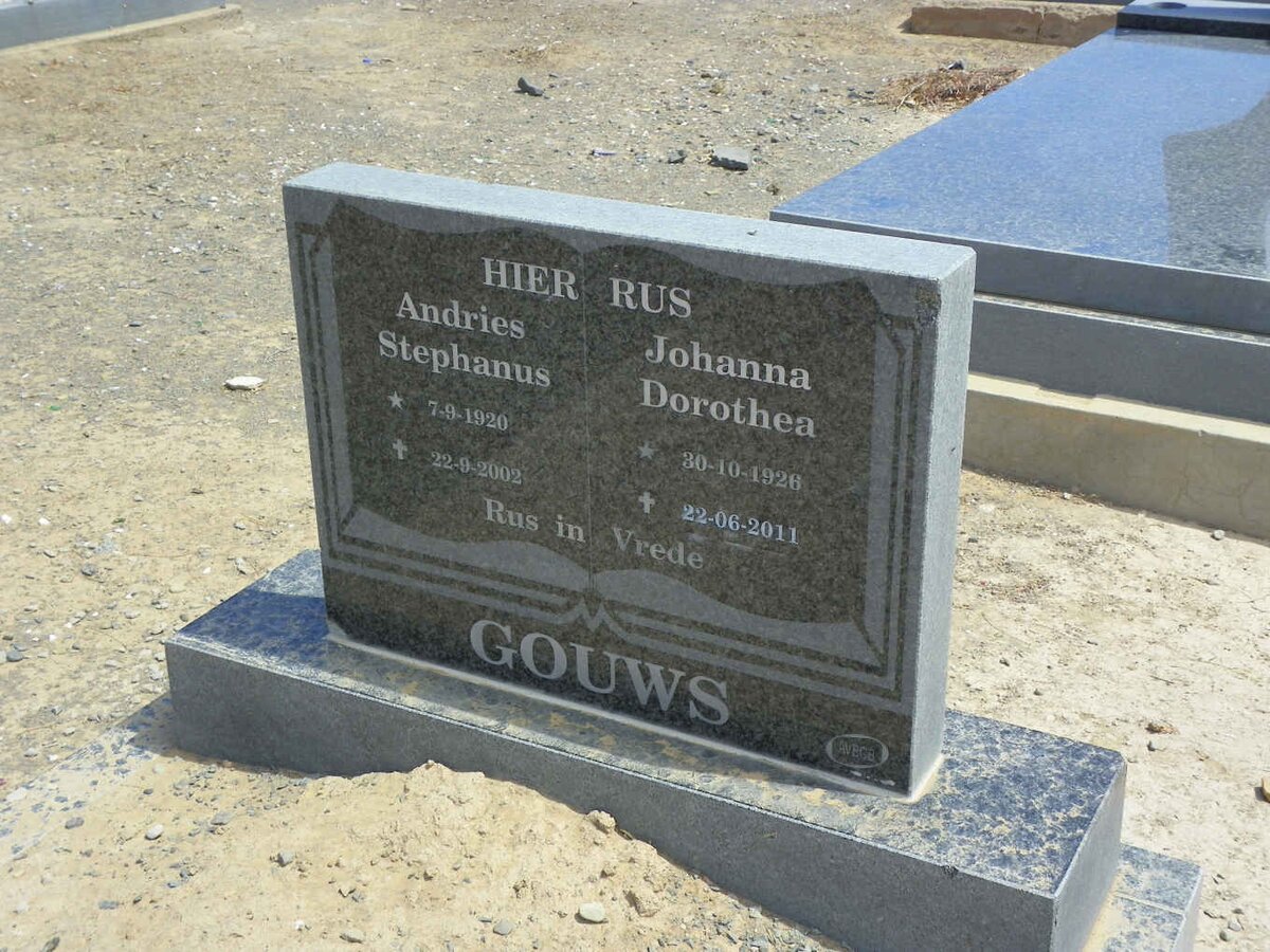 GOUWS Andries Stephanus 1920-2002 &amp; Johanna Dorothea 1926-2011