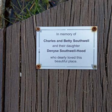 SOUTHWELL Charles &amp; Betty :: HOOD Denyse nee SOUTHWELL