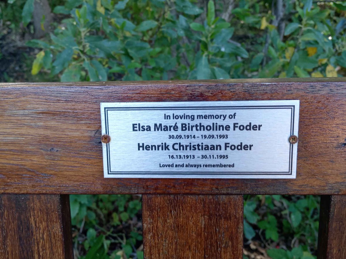 FODER Henrik 1913-1995 &amp; Elsa Maré Birtholine 1914-1993