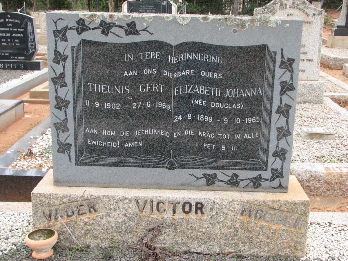 VICTOR Theunis Gert 1902-1959 &amp; Elizabeth Johanna DOUGLAS 1899-1965