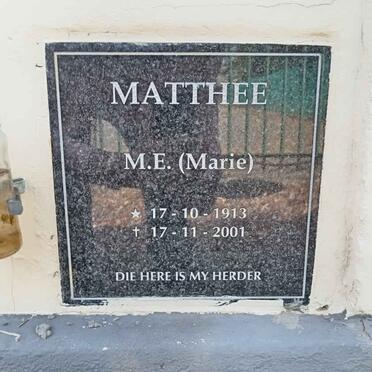 MATTHEE M.E. 1913-2001