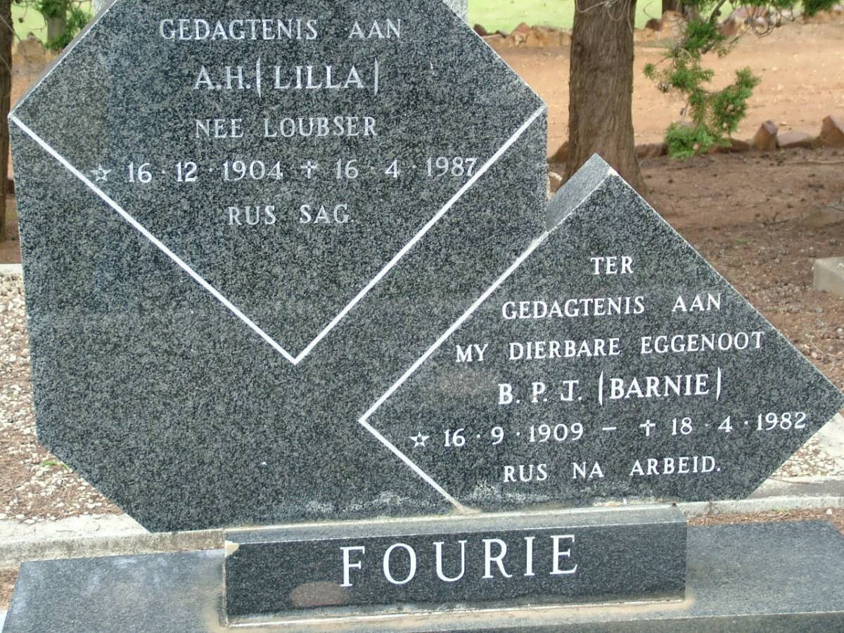 FOURIE B.P.J. 1909-1982 &amp; A.H. LOUBSER 1904-1987