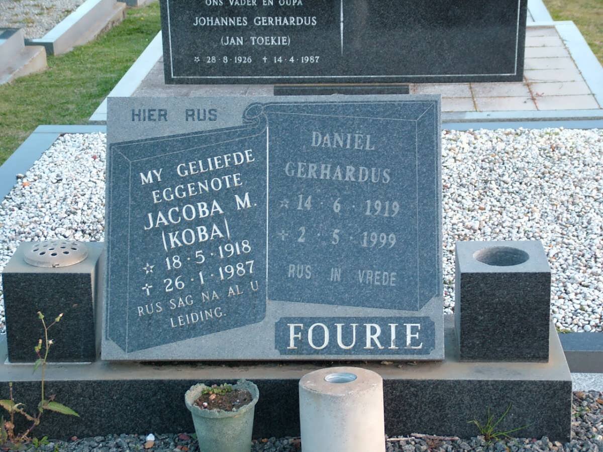 FOURIE Daniel Gerhardus 1919-1999 &amp; Jacoba M. 1918-1987
