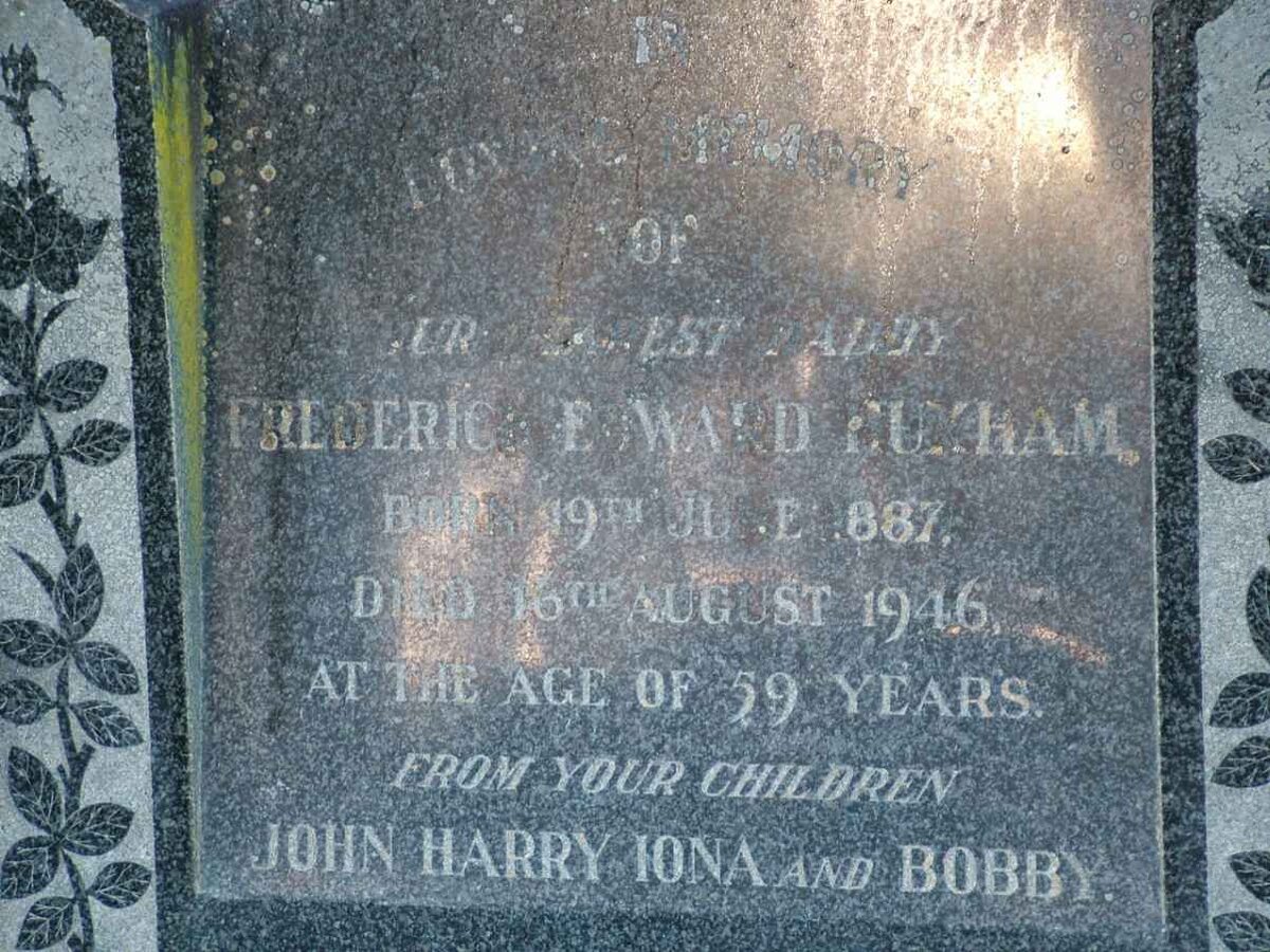 HUXHAM Frederic E. WARD 1887-1946