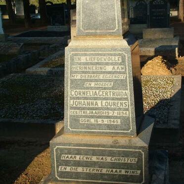 LOURENS Cornelia Gertruida Johanna nee TALJAARD 1894-1945