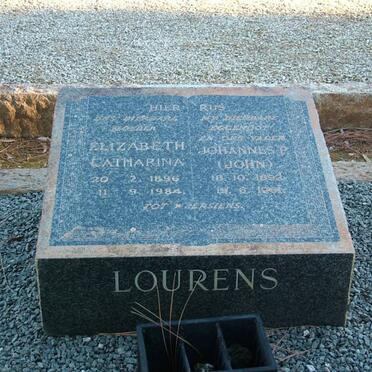 LOURENS Johannes P. 1892-1961 &amp; Elizabeth Catharina 1896-1984