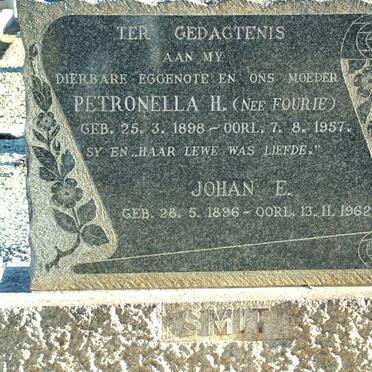 SMIT Johan E. 1896-1962 &amp; Petronella H. FOURIE 1898-1957