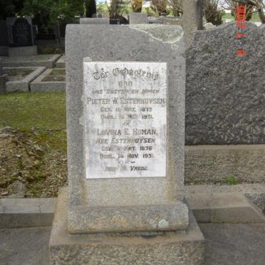 ESTERHUYSEN Pieter W. 1873-1951 &amp;  Lovina E. HUMAN 1876-1931