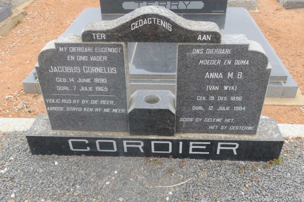 CORDIER Jacobus Cornelus 1890-1965 &amp; Anna M.B. VAN WYK 1896-1984