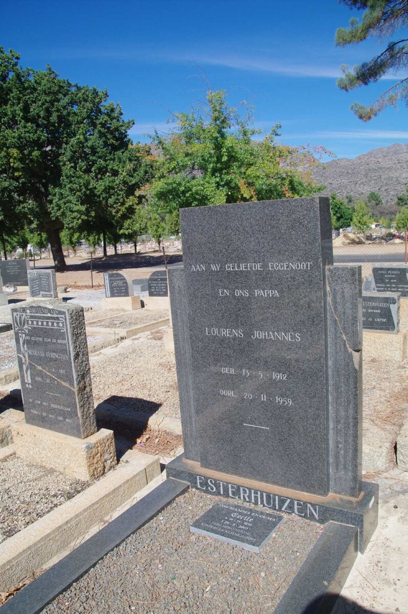 ESTERHUIZEN Lourens Johannes 1912-1959 &amp; Cecile 1914-2003