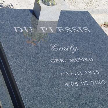 PLESSIS Emily, du nee MUNRO 1918-2009 