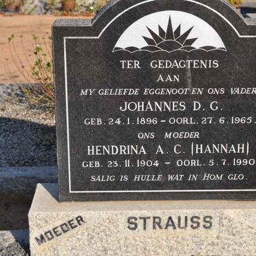 STRAUSS Johannes D.G. 1896-1965 &amp; Hendrina A.C. 1904-1990