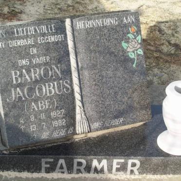 F - Vanne :: Surnames - F