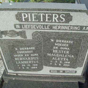 PIETERS Bernardus Lambertus 1918-1984 &amp; Hester Magdalena Aletta 1918-2001