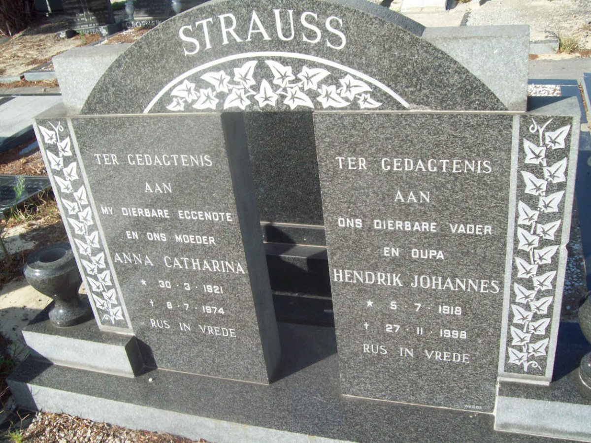 STRAUSS Hendrik Johannes 1918-1998 &amp; Anna Catharina 1921-1974
